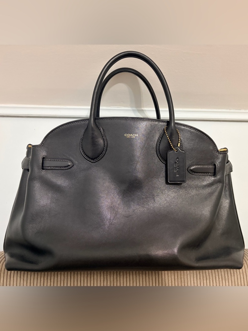 COACH Empire 40 in Black